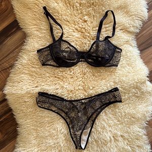 VS Lightly Lined Bra & panty
